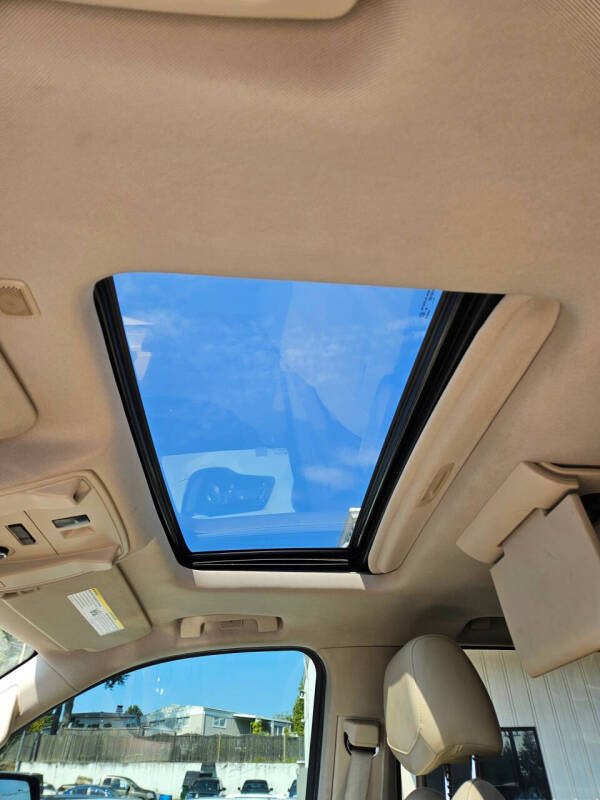 2015 Cadillac Escalade Luxury