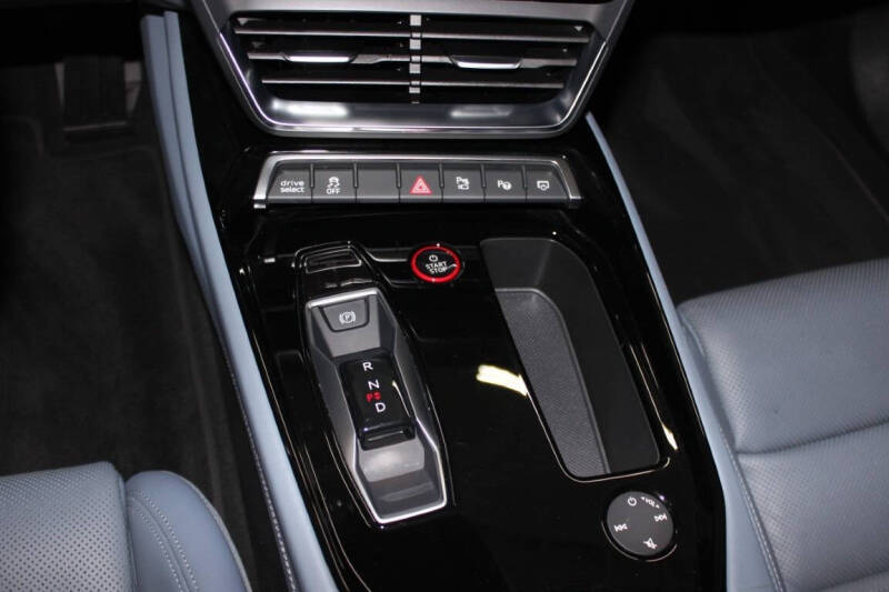 2023 Audi e-tron GT quattro Prestige