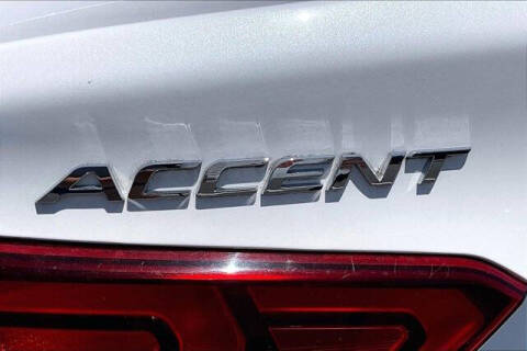 2022 Hyundai Accent SE