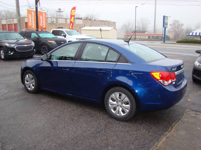 2012 Chevrolet Cruze LS photo 6