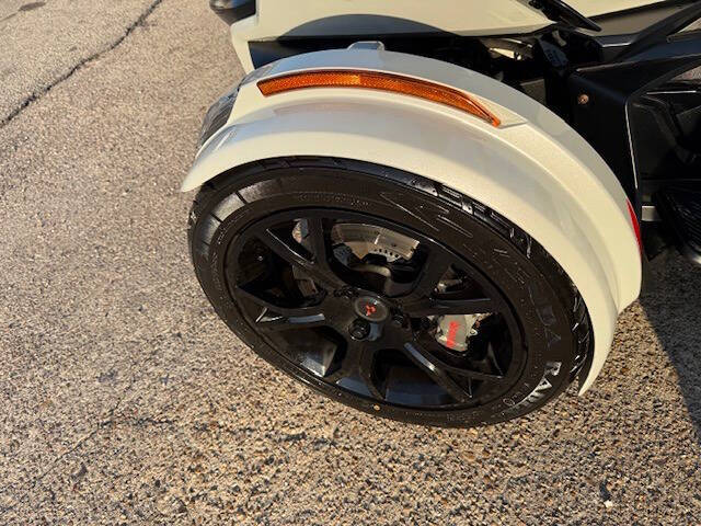 2021 Can-Am Spyder RT