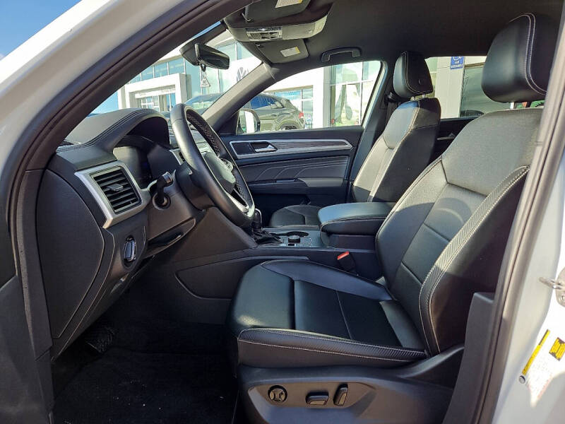 2022 Volkswagen Atlas Cross Sport SE 4Motion