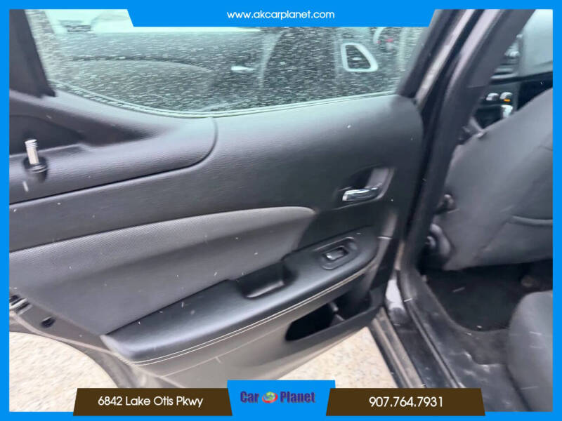 2012 Dodge Avenger SE