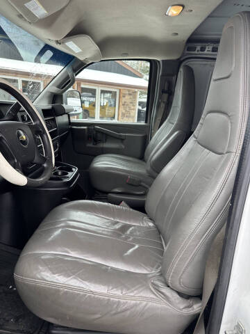 2016 Chevrolet Express 2500