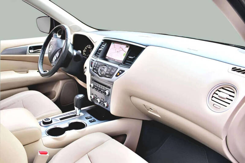 2017 Nissan Pathfinder