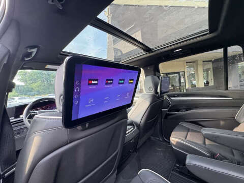 2025 Cadillac Escalade ESV Sport