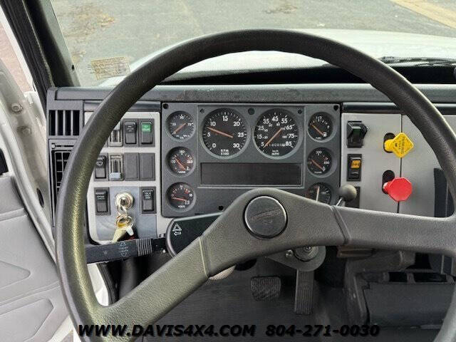 1998 Freightliner FL112