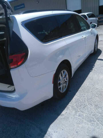 2022 Chrysler Pacifica Touring L