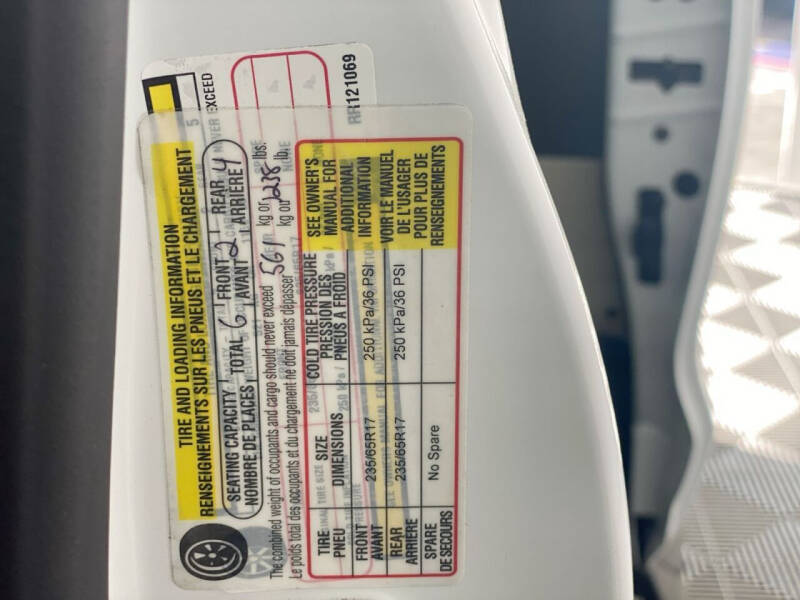 2024 Chrysler Voyager LX