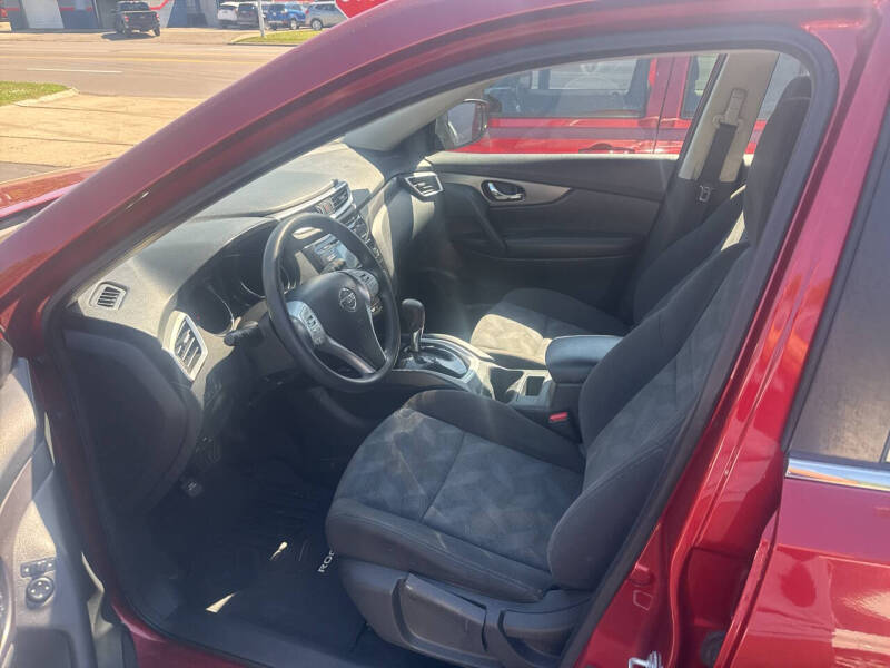 2016 Nissan Rogue S