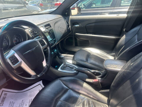 2014 Chrysler 200 Limited