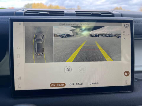 2023 Land Rover Defender 130 SE