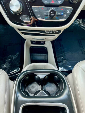 2021 Chrysler Pacifica Touring L