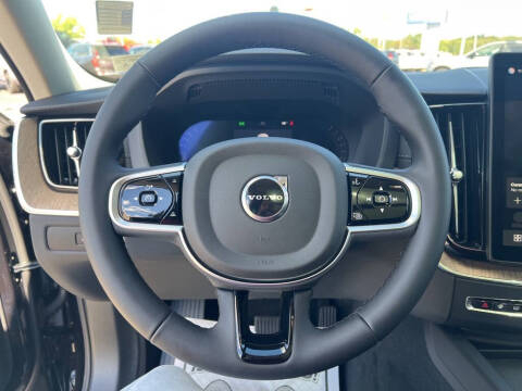 2026 Volvo XC60 B5 Ultra