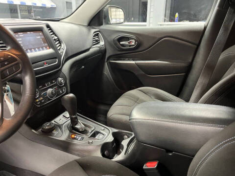 2019 Jeep Cherokee Latitude