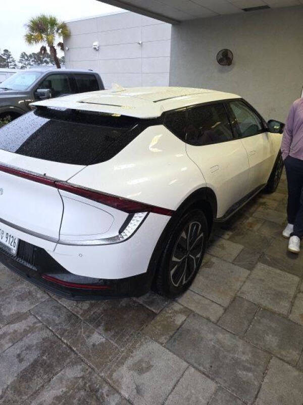 2022 Kia EV6 Wind