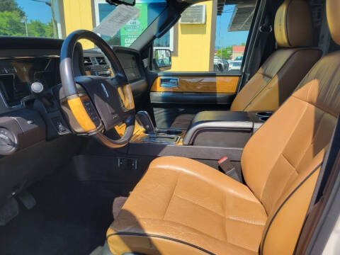 2013 Lincoln Navigator L