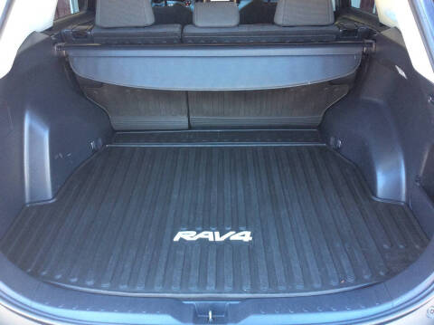 2019 Toyota RAV4 LE