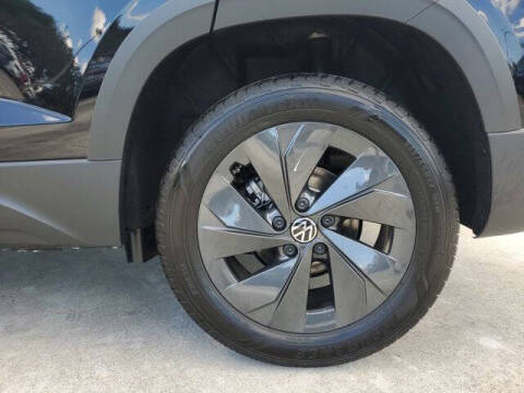 2025 Volkswagen Taos S