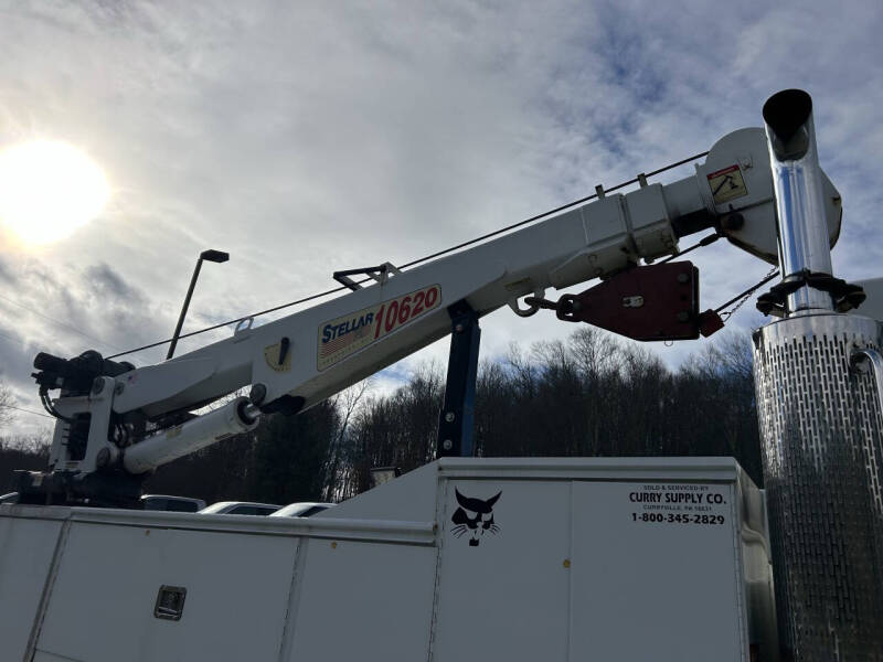 2006 Peterbilt 335 Mechanic's Truck