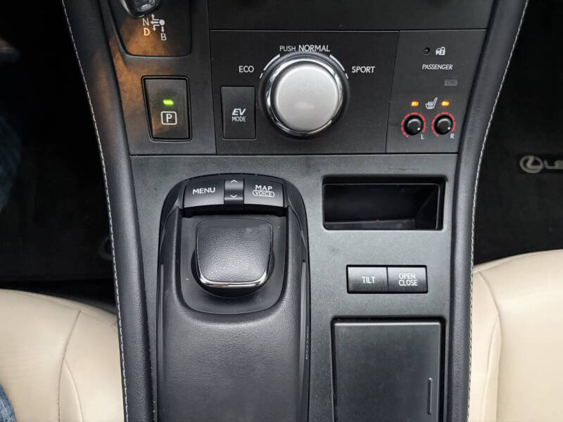 2011 Lexus CT 200h Premium