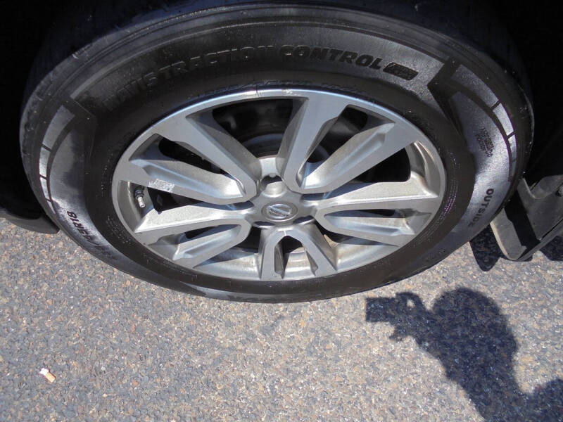 2016 Nissan Pathfinder SL