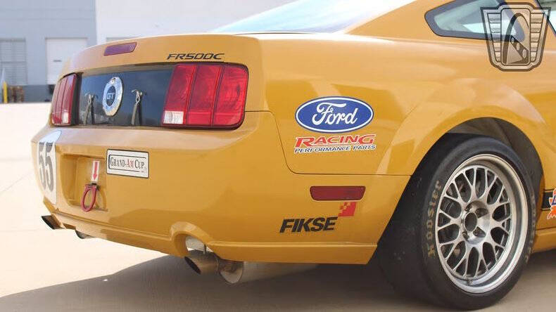2005 Ford Mustang
