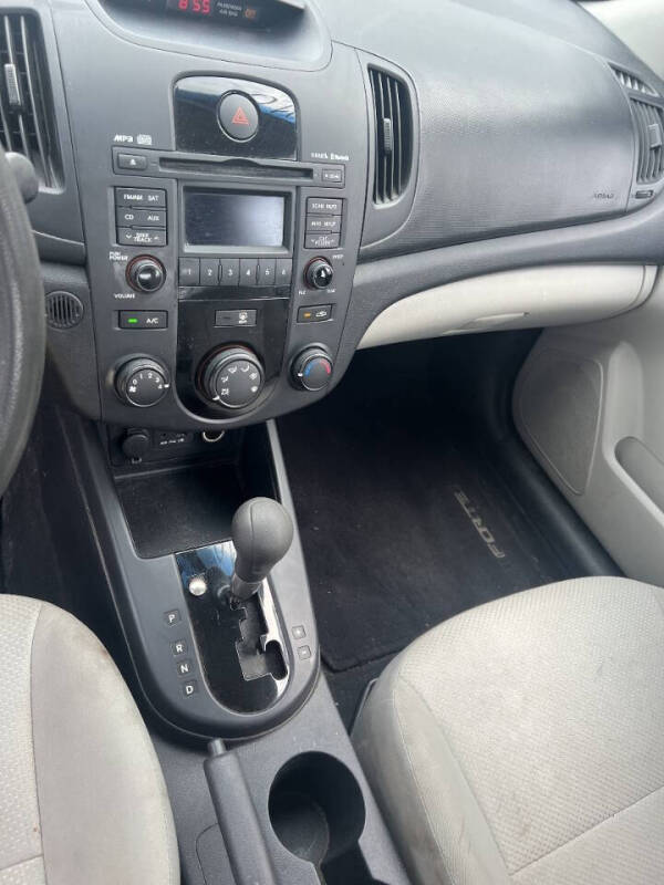 2010 Kia Forte LX