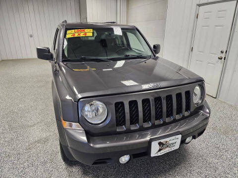 2017 Jeep Patriot for sale at LaFleur Auto Sales in North Sioux City SD