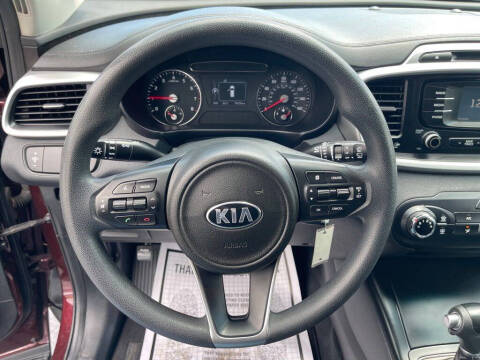 2017 Kia Sorento LX