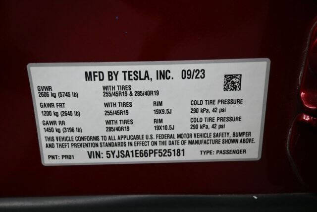 2023 Tesla Model S Plaid