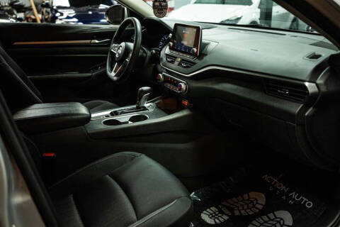 2022 Nissan Altima 2.5 SV