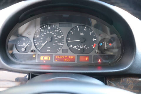 2004 BMW 3 Series 325i