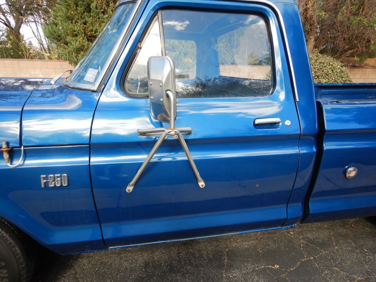 1976 Ford F-250 19