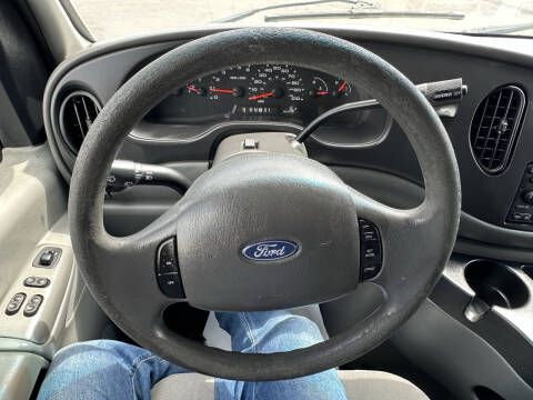 2006 Ford E-Series E-150 XLT