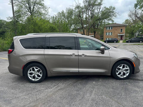 2018 Chrysler Pacifica Touring L