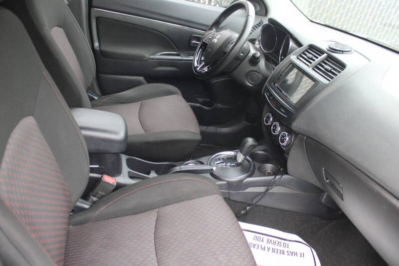 2017 Mitsubishi Outlander Sport 2.4 SE