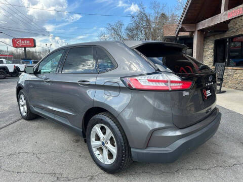 2022 Ford Edge SE