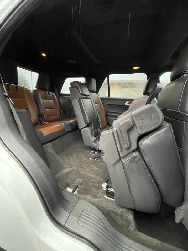 2011 Ford Explorer Limited