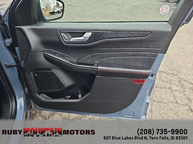 2025 Ford Escape ST-Line