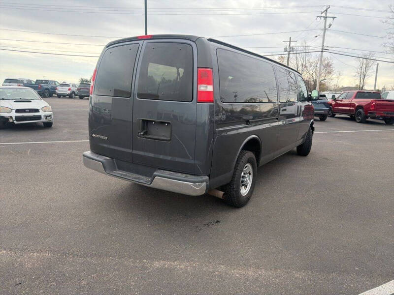 2017 Chevrolet Express LT 3500