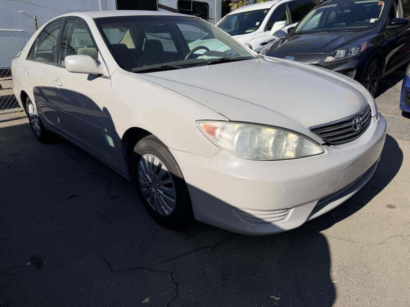 2005 Toyota Camry SE