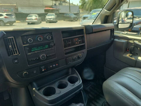 2017 Chevrolet Express 2500