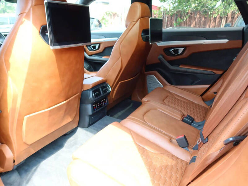 2019 Lamborghini Urus