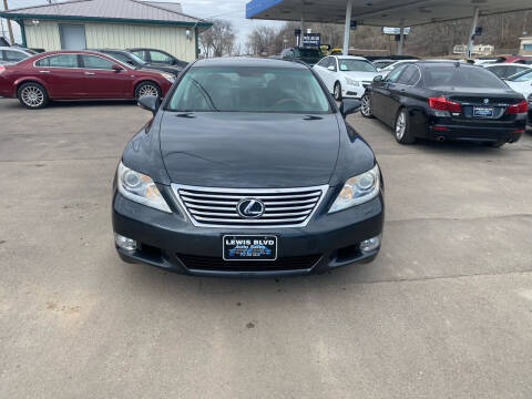 2011 Lexus LS 460 for sale at Lewis Blvd Auto Sales in Sioux City IA