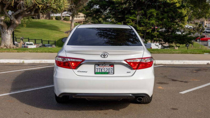 2017 Toyota Camry SE