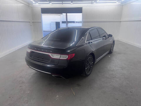 2017 Lincoln Continental Select