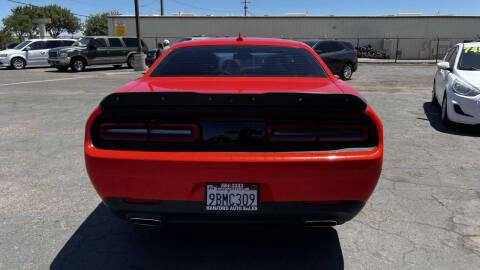 2016 Dodge Challenger SXT