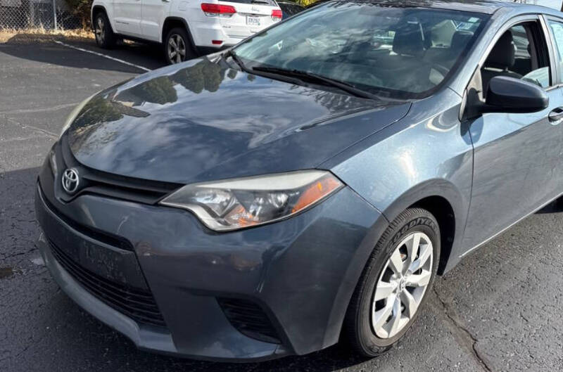 2014 Toyota Corolla LE's photo