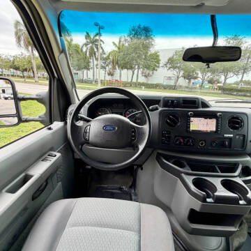 2011 Ford E-350